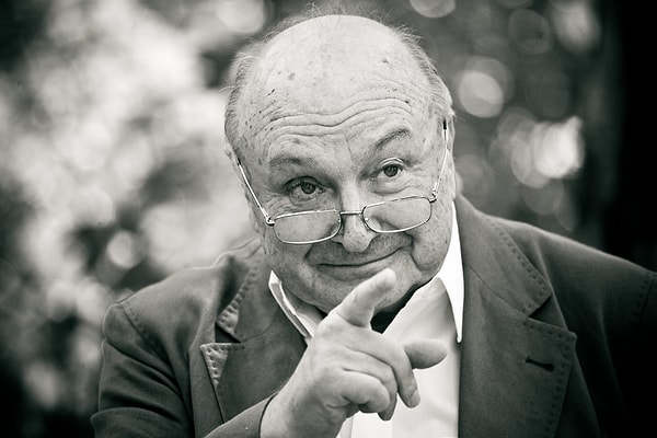 6. "С возрастом желание заработать переходит в желание сэкономить".