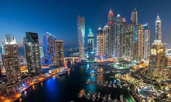 4. Dubai çölden ibaret bir şehir değil! Dubai Marina işte tam olarak böyle...