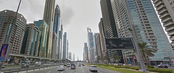 2. Ulaşımın en kolay olduğu şehirlerden biri Dubai, petrolün sudan ucuz olduğu bir şehir sonuçta!