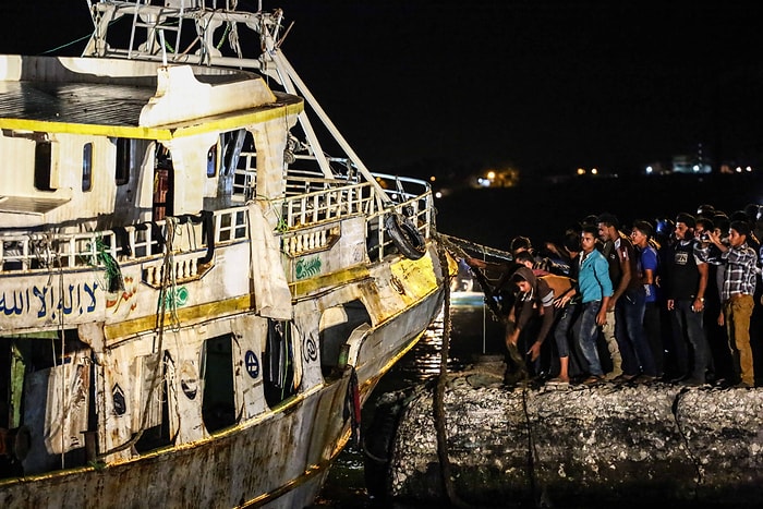 Mısır Açıklarında Batan Göçmen Teknesi Su Yüzeyine Çıkarıldı: Can Kaybı 204'e Yükseldi