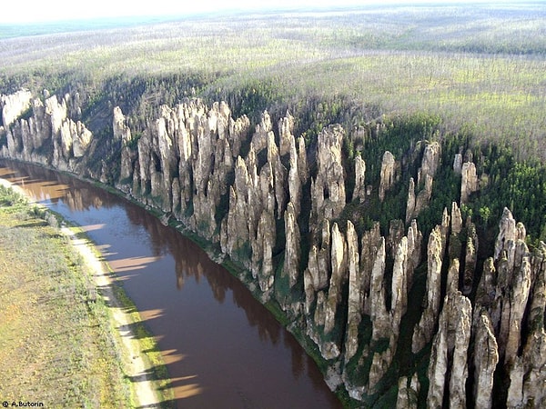 13. Ленские столбы. Россия, река Лена.