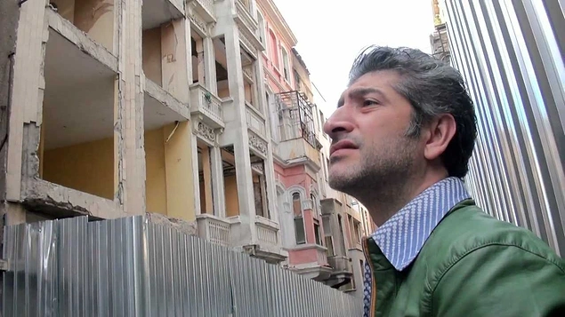 6. Orhan Pamuk’a Söylemeyin, Kars’ta Çektiğim Fimde Kar Romanı da Var