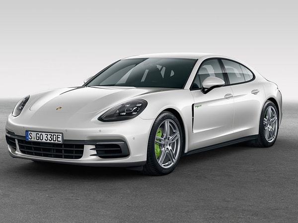 15. Porsche Panamera 2016