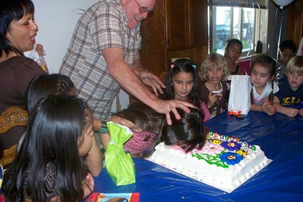 14. Не каждый оценит такую шутку в детстве, но все же...