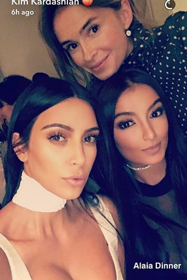 Kardashian pazar gününden beri sosyal medyada paylaşımlarda bulunuyordu.
