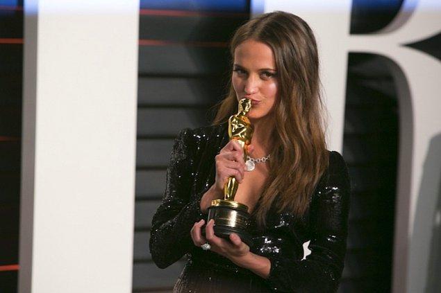 The Danish Girl ile Oscar'da En İyi Yardımcı Kadın Oyuncu ödülünü kazanan isim oldu.