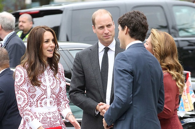 8. It seems like Trudeau is more interested in Middleton compared to Prince William!