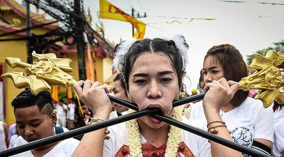 Güney Tayland'da Korkunç Vejetaryen Festivali
