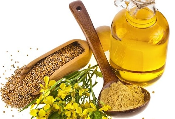 6. Раз в три дня делаем маску для волос из порошка сухой горчицы с добавлением растительного масла.