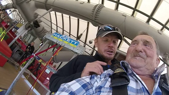 Ветеран 87 лет прыгнул с 69-метровой высоты на тарзанке!