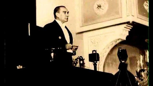16. Atatürk TBMM'de Nutuk aslı eserini ne zaman okumuştur?