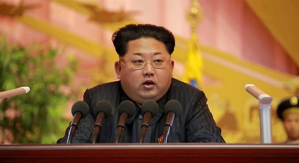 10. Ким Чен Ын -  северокорейский политический деятель, с конца 2011 года занимающий ведущие государственные и партийные посты в стране.