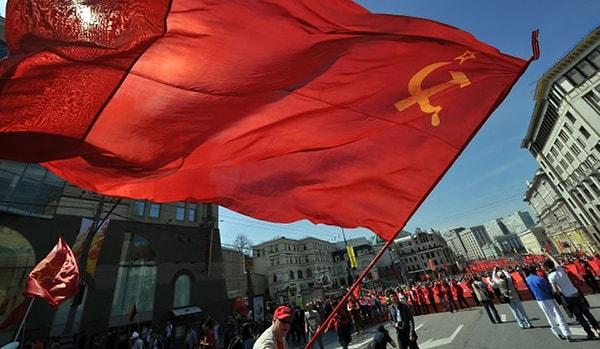 2. Hangi ideoloji Sovyet Sosyalist Cumhuriyetler Birliği'nde doğmamıştır?