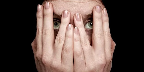 4. Страх перед влюбленностью имеет такое научное определение, как "филофобия"