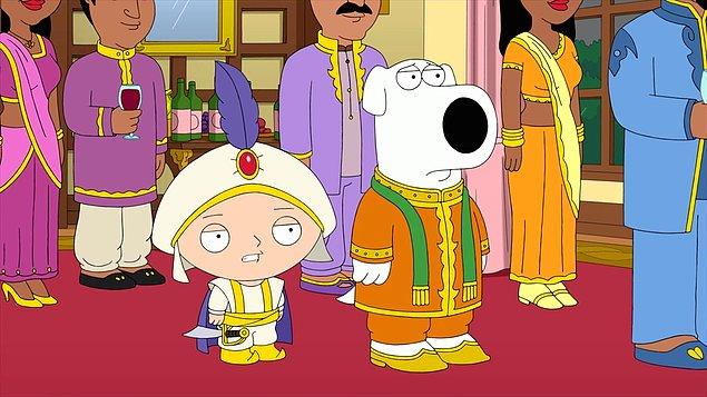 5. Family Guy, bölümlerinden birinde 9 yıllık bir YouTube videosunu izinsiz kullanmış. Bunun ardından YouTube, dizinin telif haklarını ihlal ettiği gerekçesiyle videoyu siteden kaldırmış.