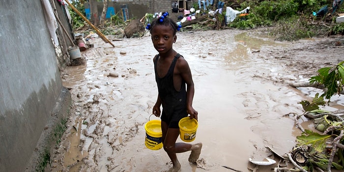 Matthew Kasırgası'nın Vurduğu Haiti'de Yaşanan Dramı Gösteren Çok Çarpıcı 55 Fotoğraf