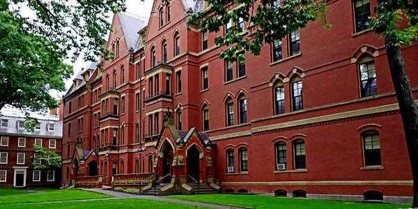 6. Harvard Üniversitesi / Massachusetts, ABD