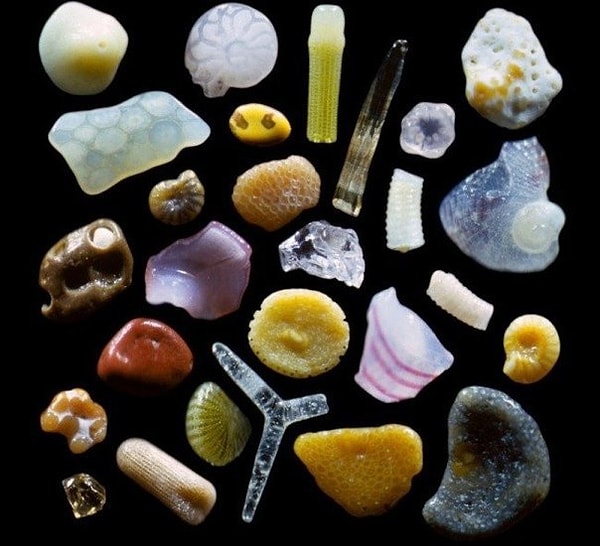 13. Песок под микроскопом.