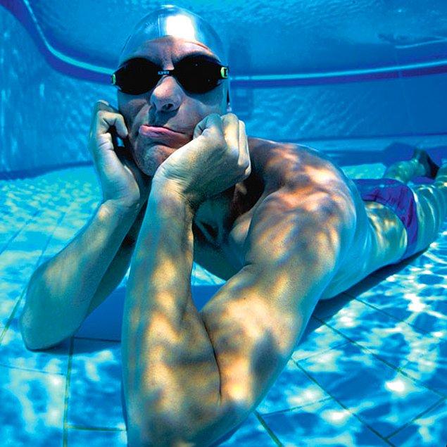 28. Su altında nefes tutmanın dünya rekoru 22 dakikadır.