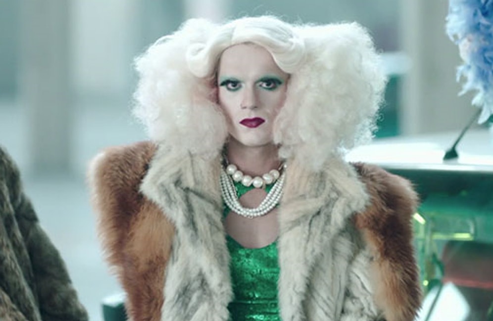 Athena’nın Ses Etme Klibinin Başrol Oyuncusu Onur'la Söyleşi