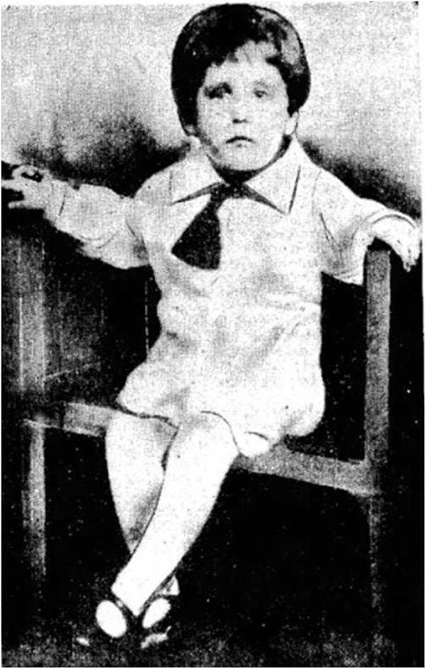 6. 1921 yılında Wisconsin’deki bir gölde küçük bir çocuğun çürümüş ve tüfekle vurulmuş bedeni bulunuyor.