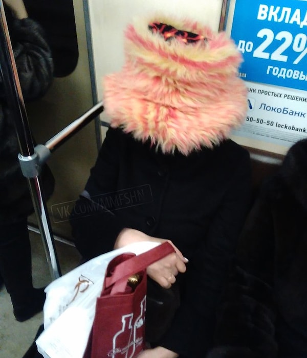 13. Авангардная шляпка-пушок