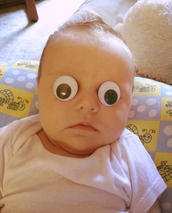 21. Когда жена присылает фото ребенка