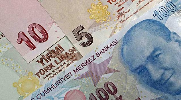 Son olarak, ortalamaya bakıldığında Türkiye'de çalışan kesimin yarısından fazlası elde ettiği kazançtan memnun değil.
