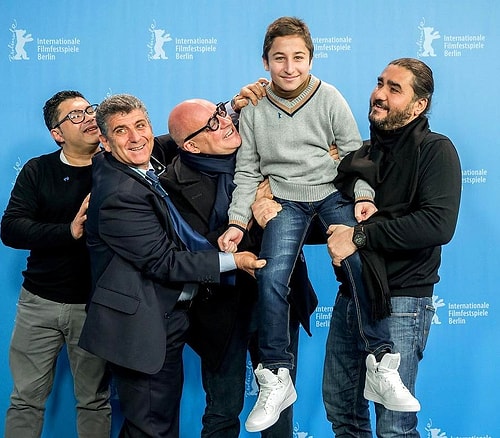 Berlin Film Festivali’nde Altın ayı kazanan, Lampedusa adasındaki mülteci krizini anlatan Gianfranco Rosi imzalı belgesel “Fuocoammare” (Denizdeki Ateş),