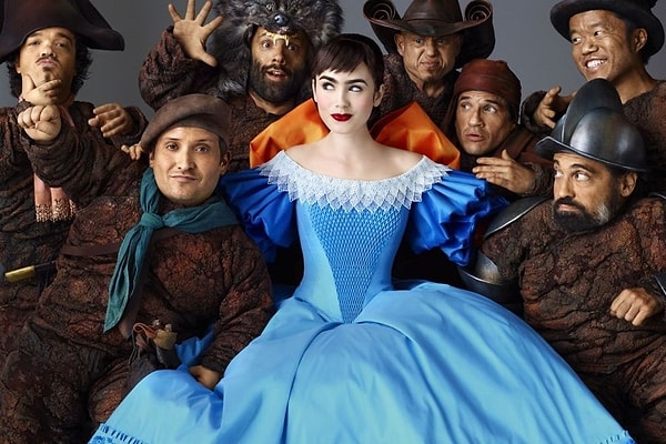 6. Лили Коллинз в роли Белоснежки