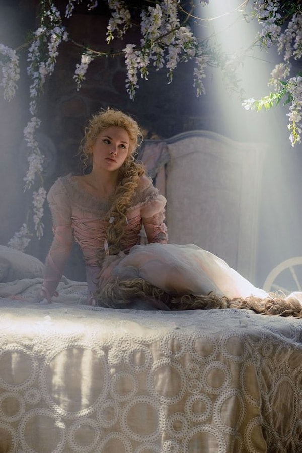 10. Маккензи Мози в роли Рапунцель