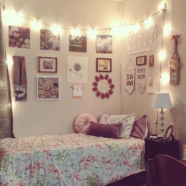 12. A dorm room cannot be this cute and comfortable!