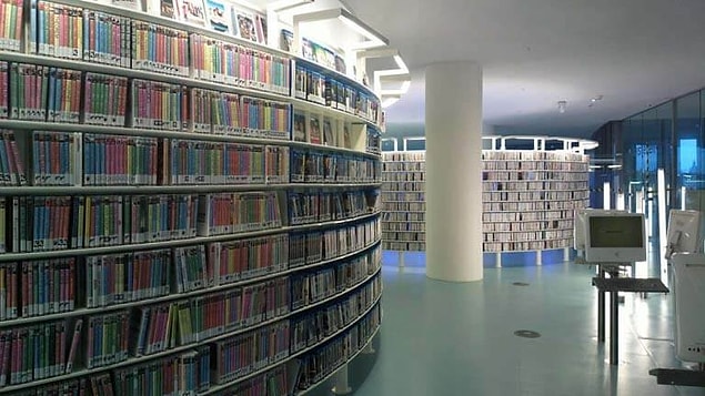 5. Amsterdam Halk Kütüphanesi