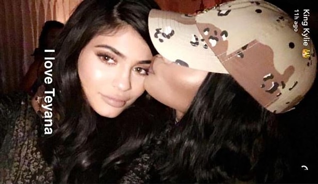 Kanye West'le uzun süredir çalışan, bu sebeple Kardashian'larla da arası iyi olan Teyana'nın adını yakın gelecekte daha sık duymamız olası.