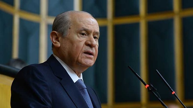 Bahçeli'nin grup toplantısında dile getirdiği öneri ve hemen ardından Başbakan Yıldırım'ın açıklaması ile birlikte başkanlık sistemi yeniden Türkiye'nin birinci gündem maddesi oldu...