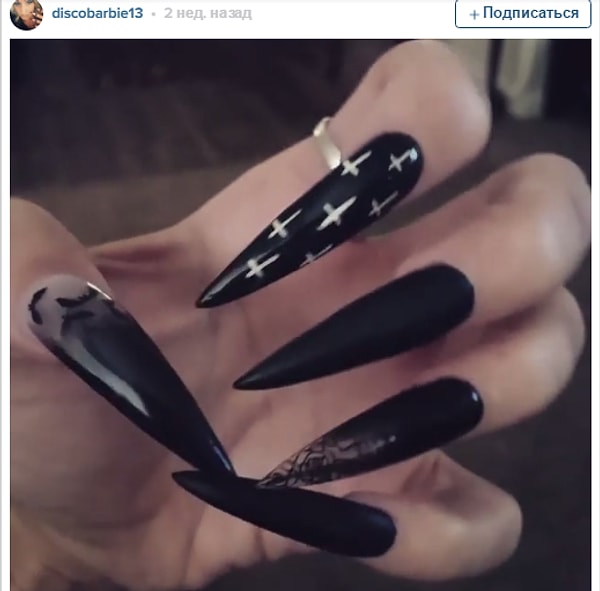 13. Эти острые коготки навевают мысли о другой маме из мультика "Коралина в Стране Кошмаров"