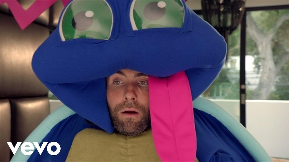 Вышел новый клип Maroon 5 с отсылкой на Pokemon GO