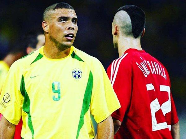 17. Ronaldo & Ümit Davala (Brezilya - Türkiye Dünya Kupası Yarı Final) - 26 Haziran 2002