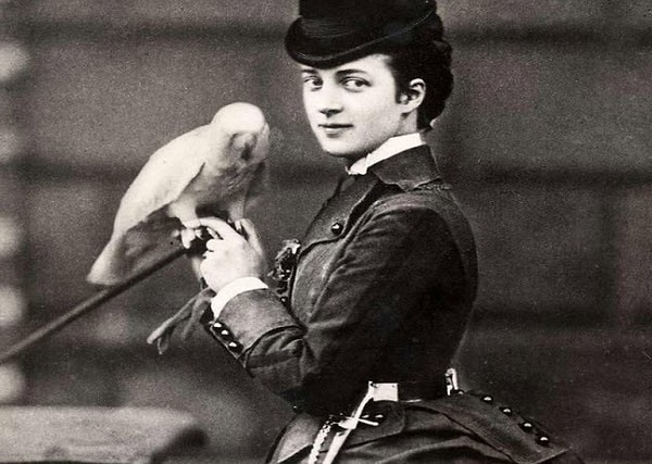 7. Носить разные по высоте каблуки