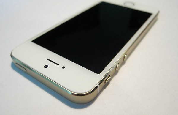 9. Использование телефона во время полета