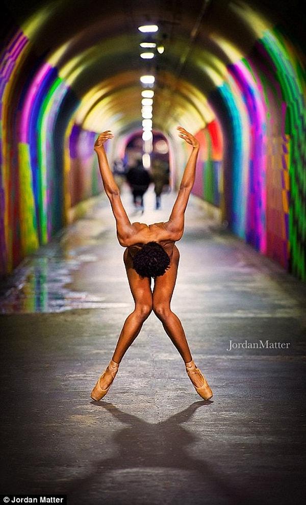 Fotoğrafçı Jordan Matter tarafından yeni kitabı Dancers After Dark için çekilen baş döndürücü bu fotoğrafların erkek dansçı Time Square'de, kadın dansçı ise Harlem'de çekildi.