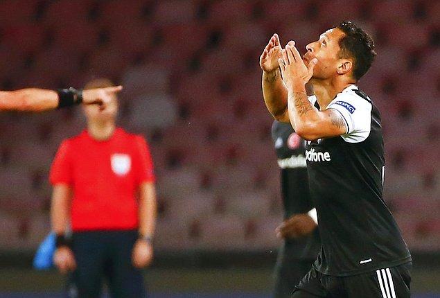 GOOLL! (12') Adriano | Napoli 0-1 Beşiktaş