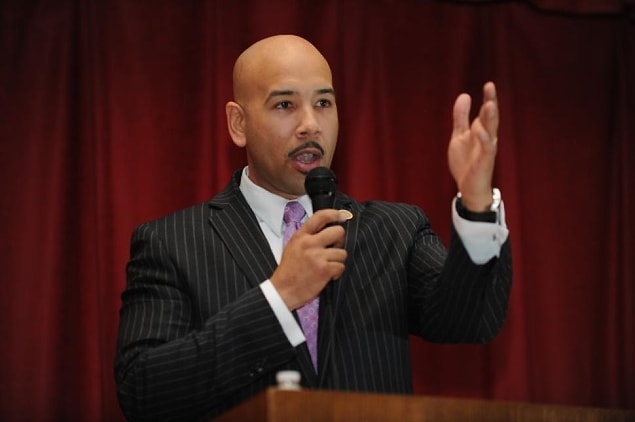 Bronx Belediye Başkanı Ruben Diaz Jr, polisin Danner'ın akıl hastası olduğunu bildiği halde önce şok tabancasını kullanmamış olduğunun üzerine bastı ve "Eğer polis silahını kullanmak zorunda kalıyorsa göğüse değil bacağa ateş etmeli," dedi.