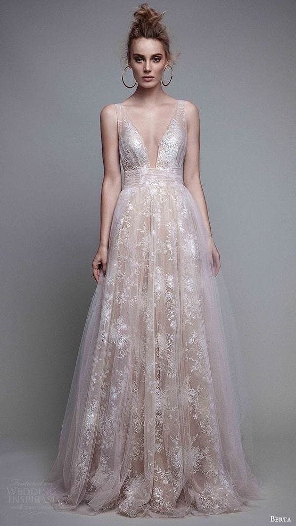 8. Даже если у вас не было каких-то особых предпочтений, попробуйте отойти от привычных классических моделей.