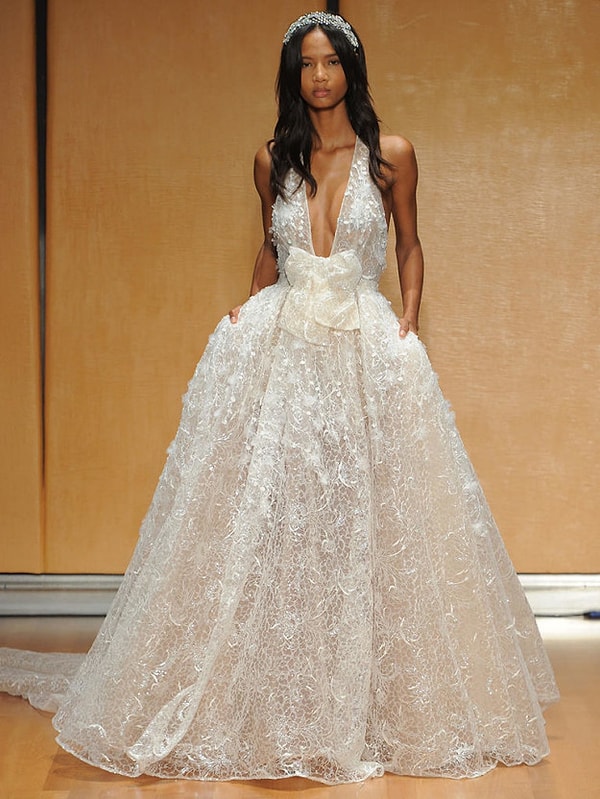 10. Оно сделает вас особенной невестой и поможет ощутить всю уникальность происходящего.