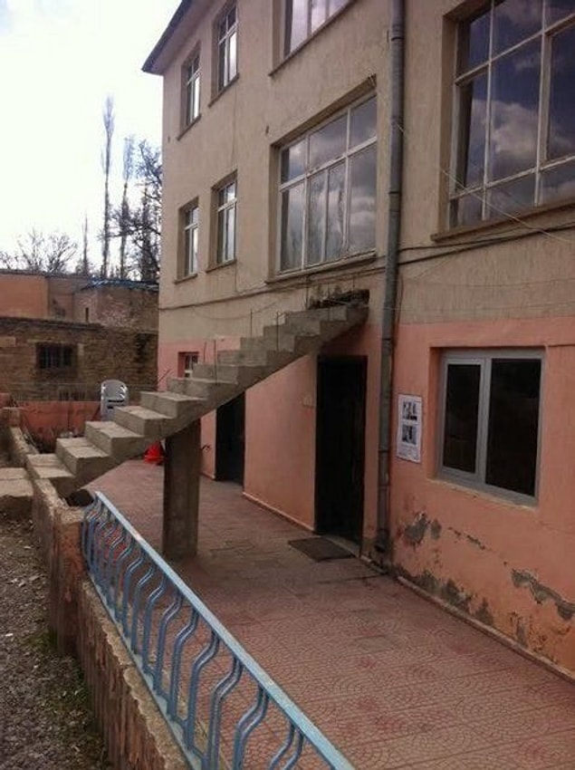 12. Suddenly, stairs are a decoration piece!