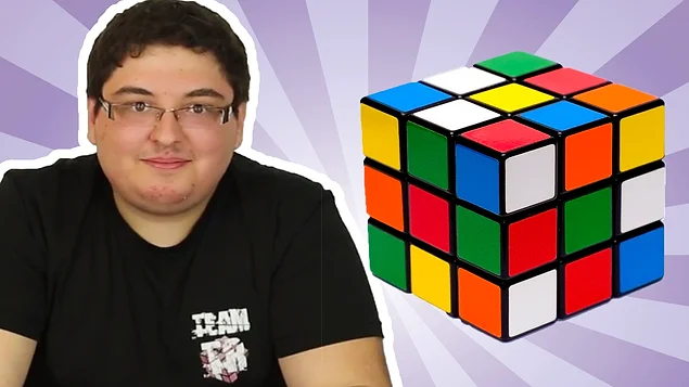 Türkiye'deki Rubik Küp çözme rekoru ise 9.60 saniye ile Can Gücüyener'e aittir.
