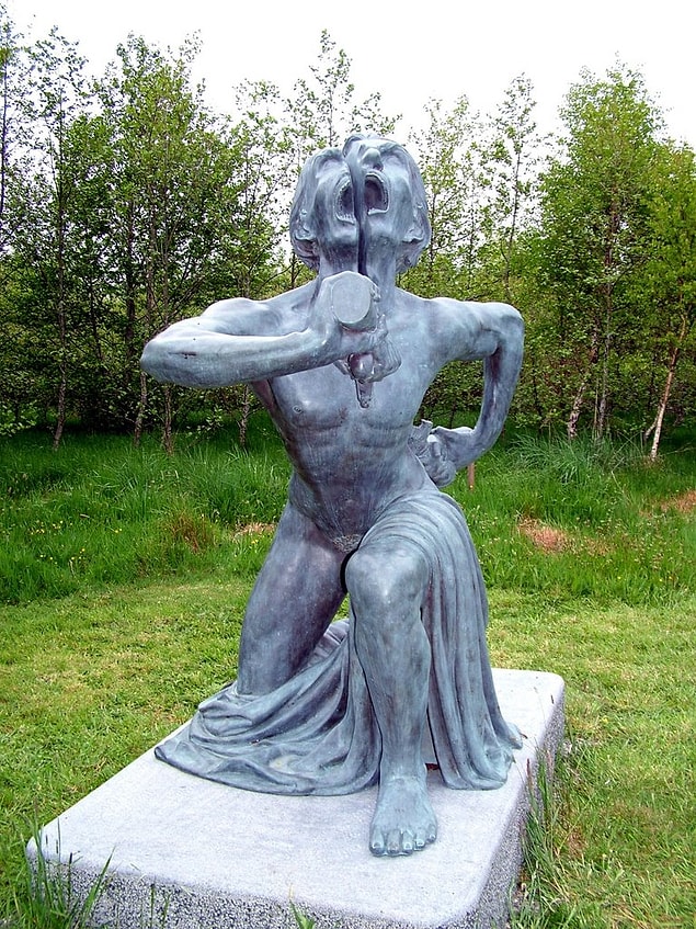 "Ayrık Adam"