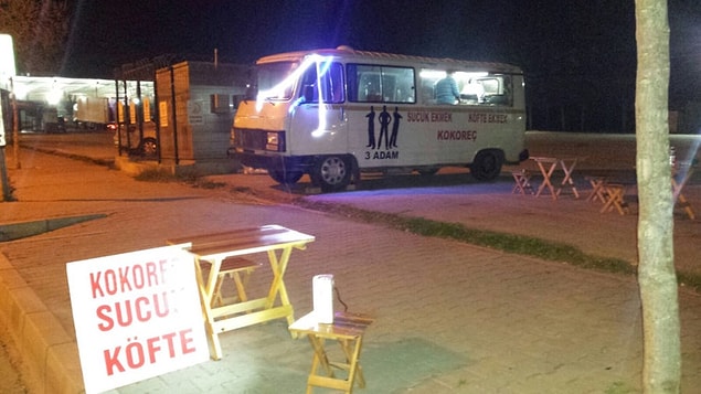 Tam olarak böyle bir yerde yenmelidir.