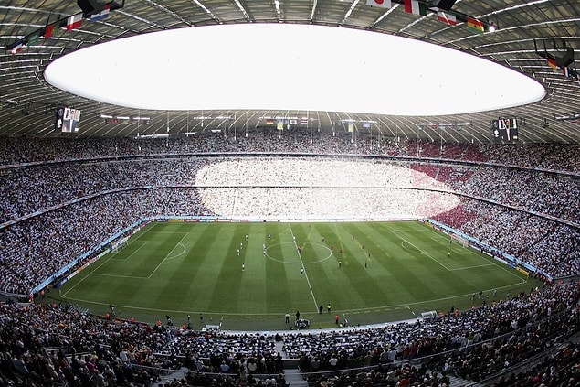 7. Allianz Arena - Münih, Almanya